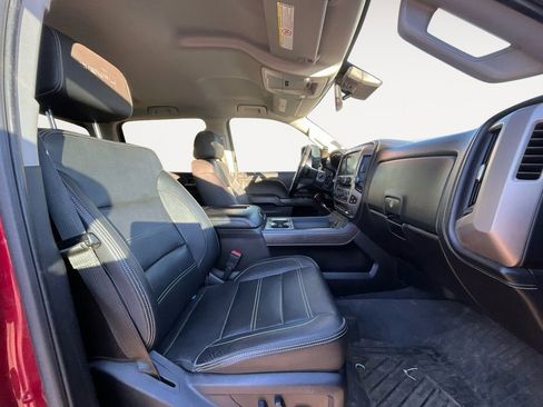 Used 2019 GMC Sierra 2500 Denali w/ Duramax Plus Package image 15