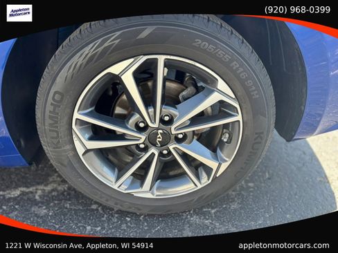 Used 2022 Kia Forte LXS FWD image 27
