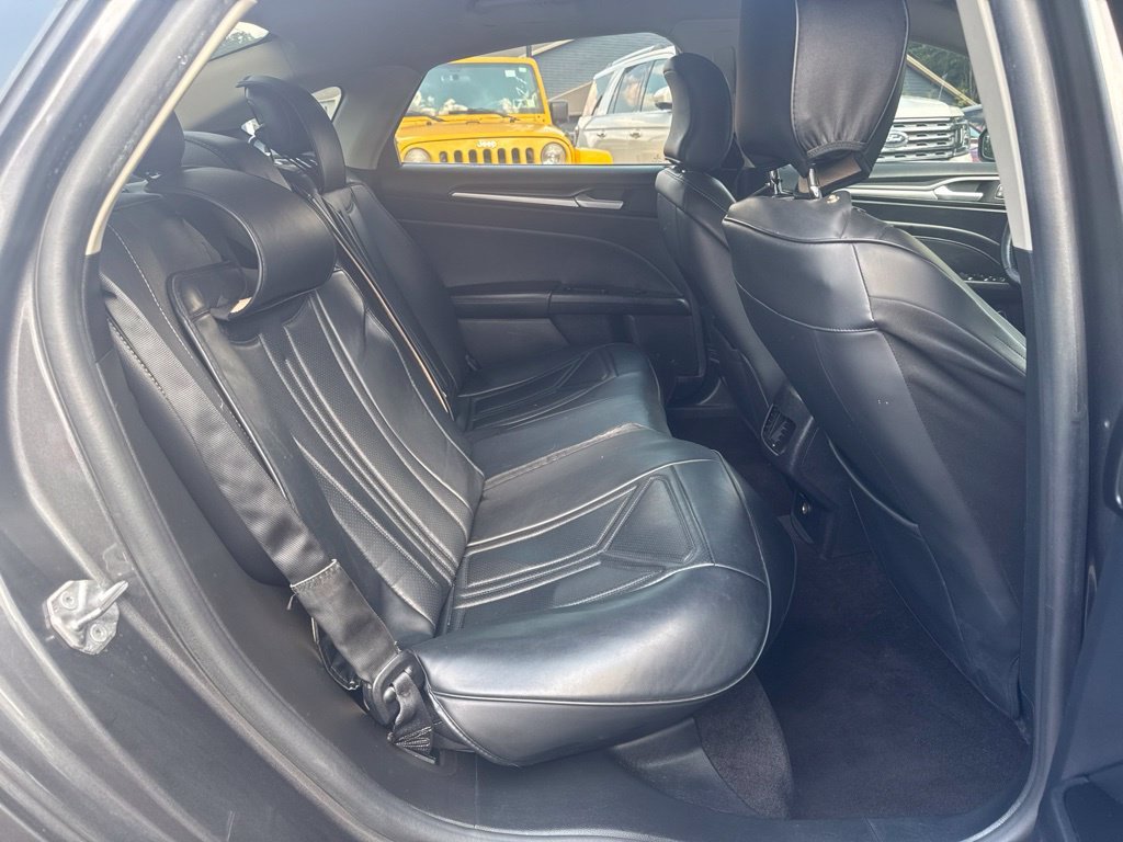 Used 2019 Ford Fusion Energi Titanium FWD image 36