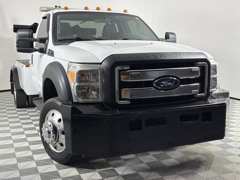 Used 2015 Ford F450 XL w/ Power Equipment Group image 2