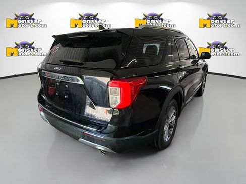 Used 2022 Ford Explorer Limited AWD/4WD image 4