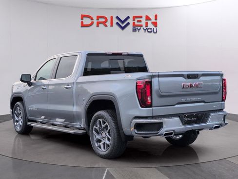 New 2026 GMC Sierra 1500 SLT w/ SLT Premium Plus Package AWD/4WD image 3