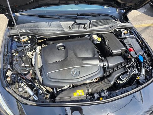 Used 2018 Mercedes-Benz CLA 250 4MATIC image 33