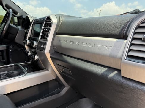 Used 2019 Ford F450 Platinum w/ Platinum Ultimate Package AWD/4WD image 19