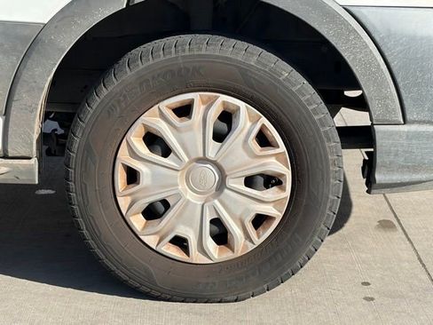 Used 2021 Ford Transit 250 Medium Roof image 10