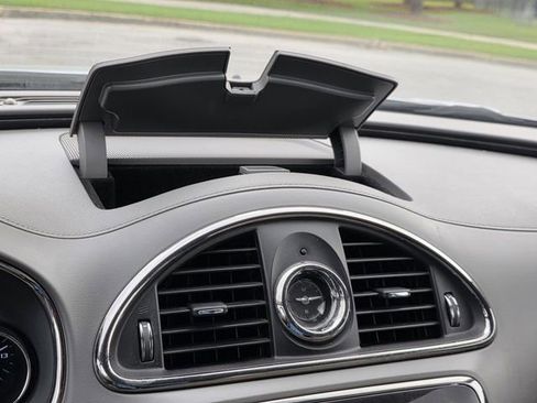 Used 2015 Buick Enclave Leather FWD image 14