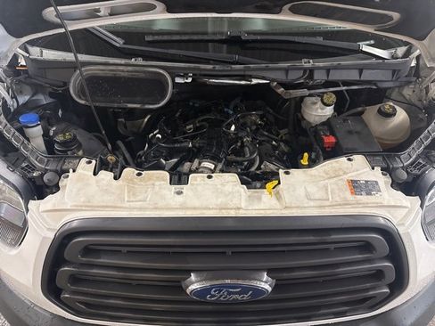 Used 2017 Ford Transit 350 XL image 28