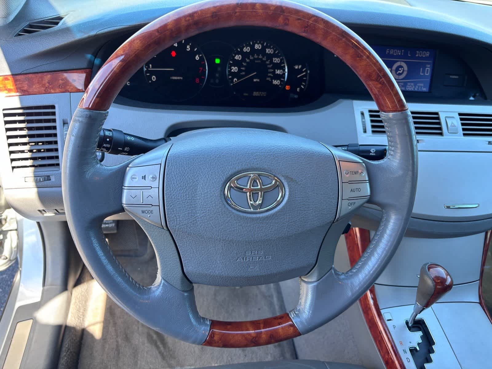 Used 2007 Toyota Avalon Limited FWD image 21