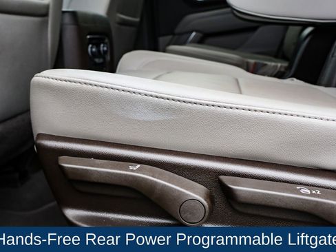 Used 2022 Chevrolet Tahoe LT w/ LT Signature Plus Package image 13