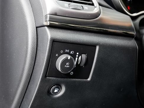 Used 2020 Jeep Grand Cherokee Limited X AWD/4WD image 10
