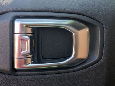 New 2026 Jeep Wrangler Unlimited Rubicon image 24