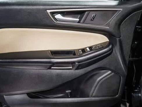 Used 2016 Ford Edge SEL w/ Equipment Group 201A image 22