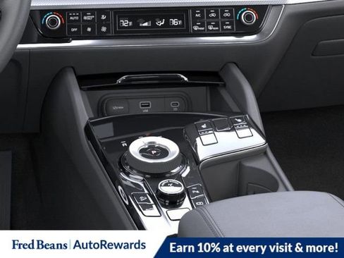 New 2025 Kia Sportage LX image 24