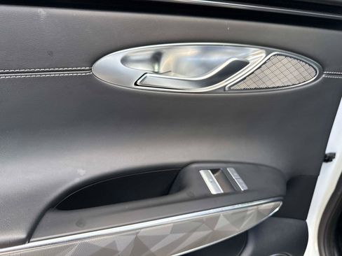 Used 2025 Genesis GV70 3.5T Sport w/ Sport Advanced Package image 12