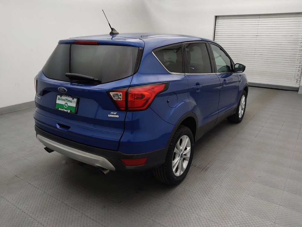 Used 2019 Ford Escape SE FWD image 9