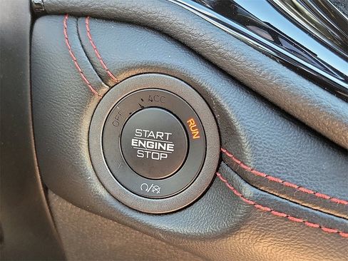 Used 2023 Dodge Durango GT image 7