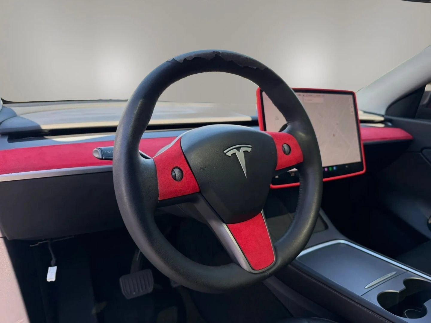 Used 2021 Tesla Model Y Long Range AWD/4WD image 11