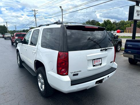 Used 2013 GMC Yukon SLT image 2