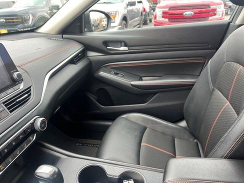 Used 2019 Nissan Altima 2.5 SR w/ SR Premium Package image 21