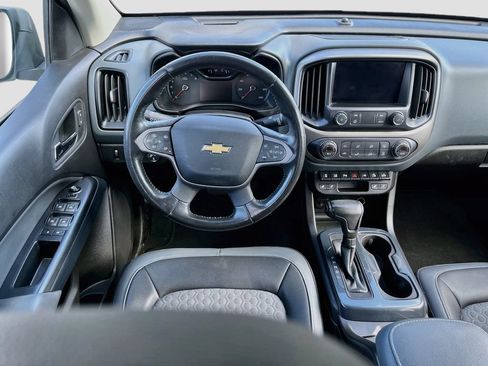 Used 2021 Chevrolet Colorado Z71 w/ Safety Package AWD/4WD image 22