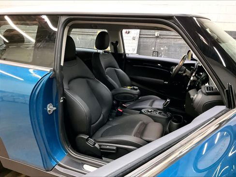 Used 2024 MINI Cooper SE FWD image 10