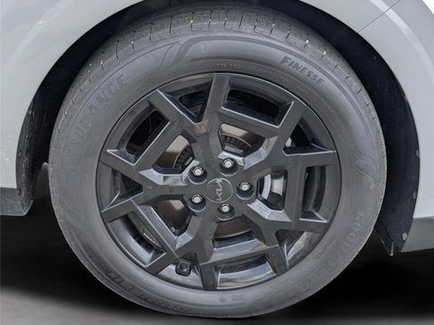 Used 2026 Kia Carnival SX w/ SX Dark Edition Package image 38