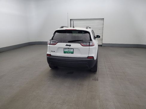 Used 2023 Jeep Cherokee Altitude Lux w/ Mopar Interior Package AWD/4WD image 7