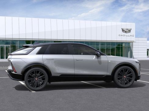 New 2025 Cadillac Lyriq Sport image 5