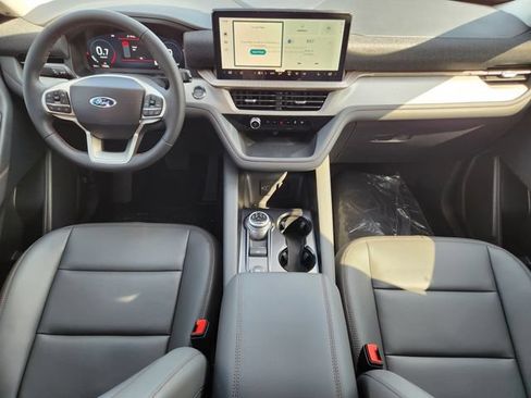 New 2026 Ford Explorer Active w/ Active Comfort Package RWD image 26