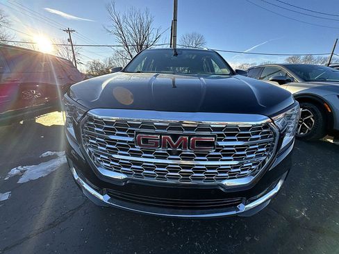 Used 2022 GMC Terrain Denali w/ Denali Premium Package image 27