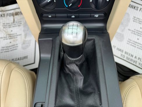 Used 2006 Ford Mustang GT Premium image 26
