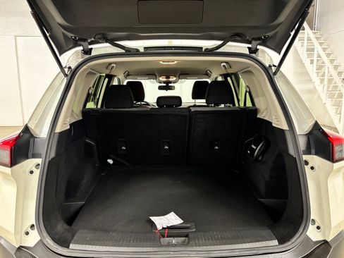 Used 2023 Nissan Rogue SV FWD image 23