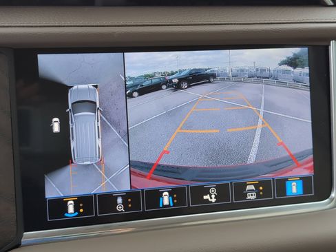 Used 2021 GMC Yukon Denali image 15