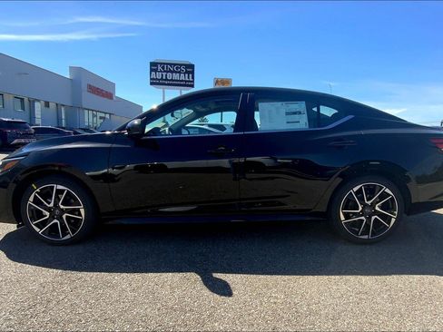 New 2025 Nissan Sentra SR w/ SR Premium Package image 23