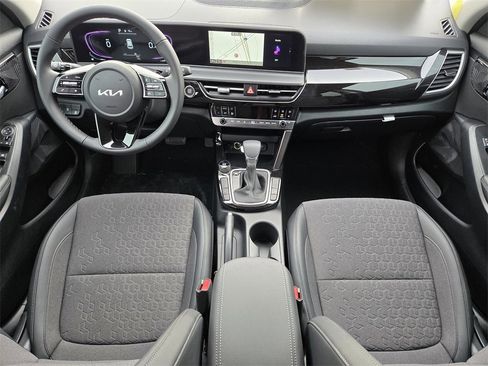 New 2026 Kia Seltos S image 18