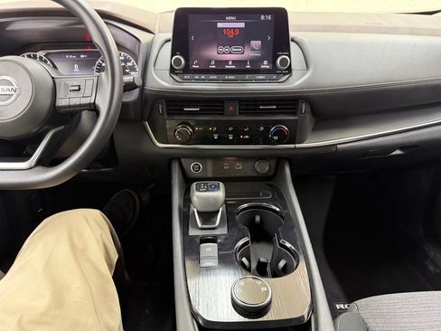 Used 2021 Nissan Rogue S AWD/4WD image 24