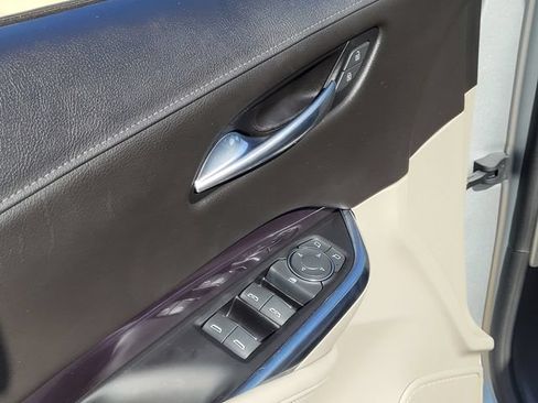 Used 2021 Cadillac XT4 Luxury FWD image 24