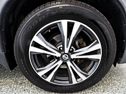 Used 2017 Nissan Rogue SL image 23