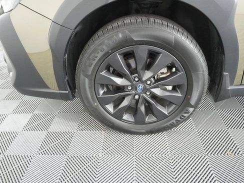 Certified 2025 Subaru Outback Onyx Edition XT image 17