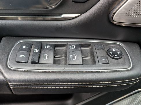 Used 2019 RAM 1500 Limited image 13