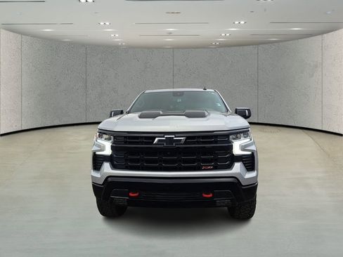 Used 2022 Chevrolet Silverado 1500 LT Trail Boss w/ LT Trail Boss Premium Package image 2