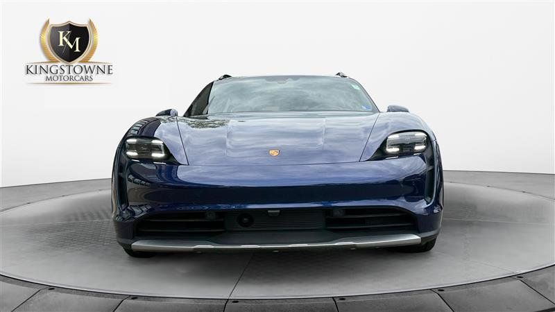 Used 2022 Porsche Taycan 4 Cross Turismo w/ Premium Package AWD/4WD image 8