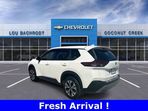 Used 2023 Nissan Rogue SV image 6