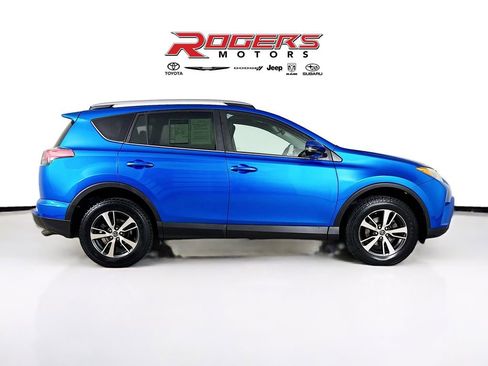 Used 2016 Toyota RAV4 XLE AWD/4WD image 14