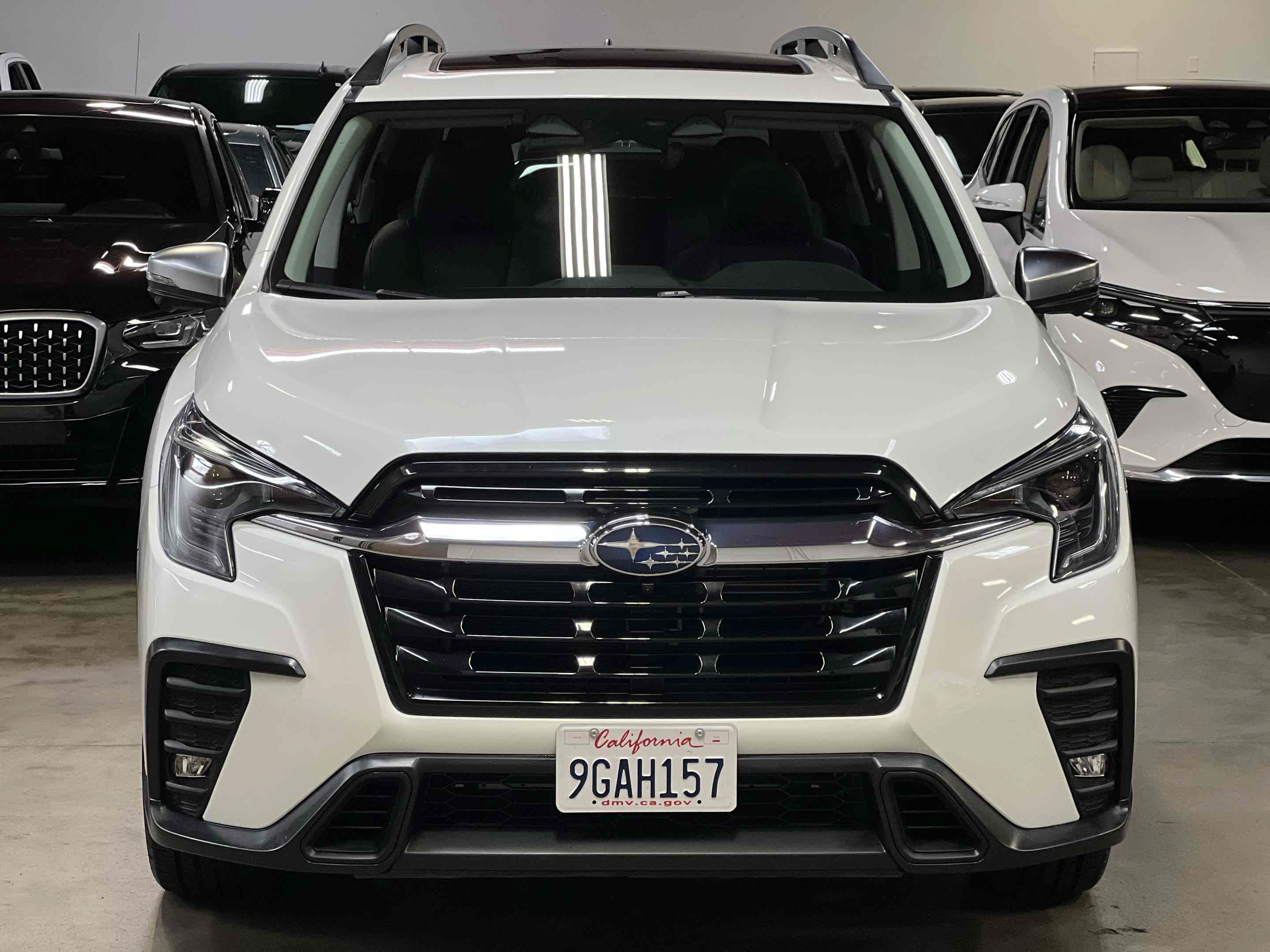 Used 2023 Subaru Ascent Limited w/ Technology Package AWD/4WD image 11