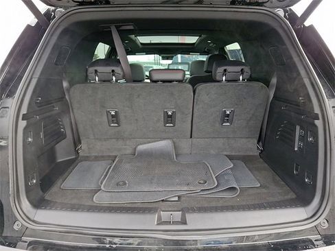 Used 2024 Chevrolet Traverse RS image 31