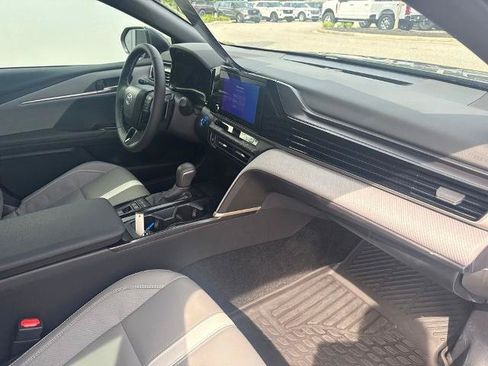 Used 2026 Toyota Camry SE FWD image 28