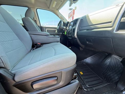 Used 2018 RAM 2500 SLT AWD/4WD image 16