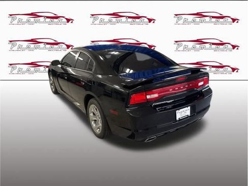 Used 2013 Dodge Charger SXT Plus image 4