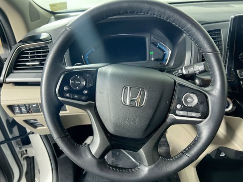 Used 2024 Honda Odyssey Elite image 16